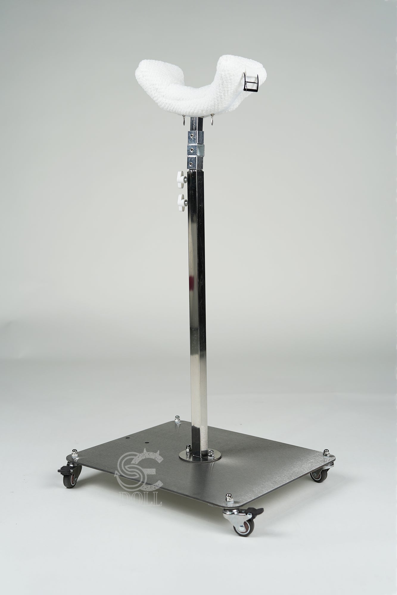 Doll Stand (+$265 USD)