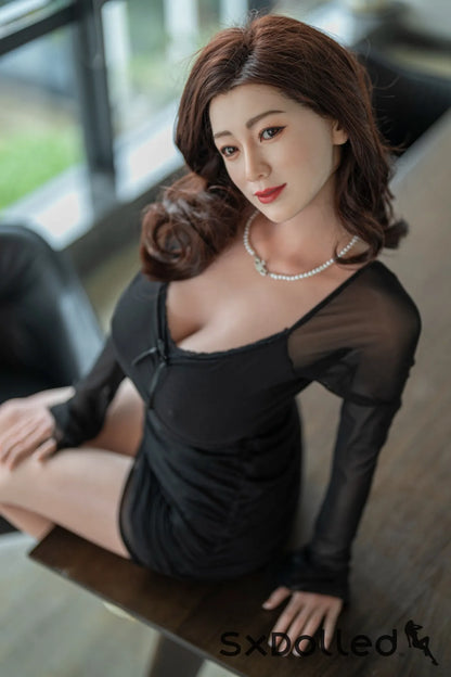 Aelwen (J-Cup) (148cm) | Sex Doll J-Cup / 148cm / Brunette Sex Doll
