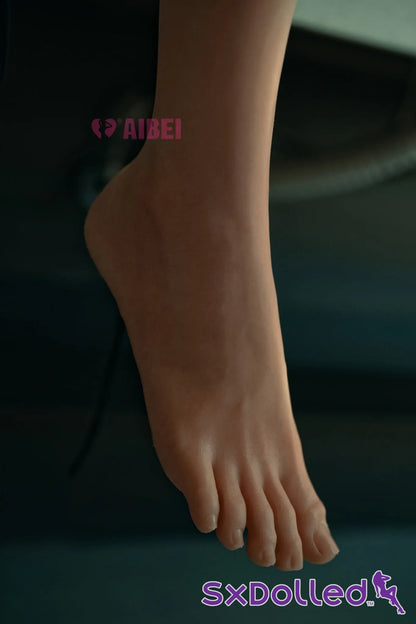 Clara F (F-Cup) (158cm) | MILF Housewife Sex Doll | Aibei Doll F-Cup / 158cm / Ombre Sex Doll
