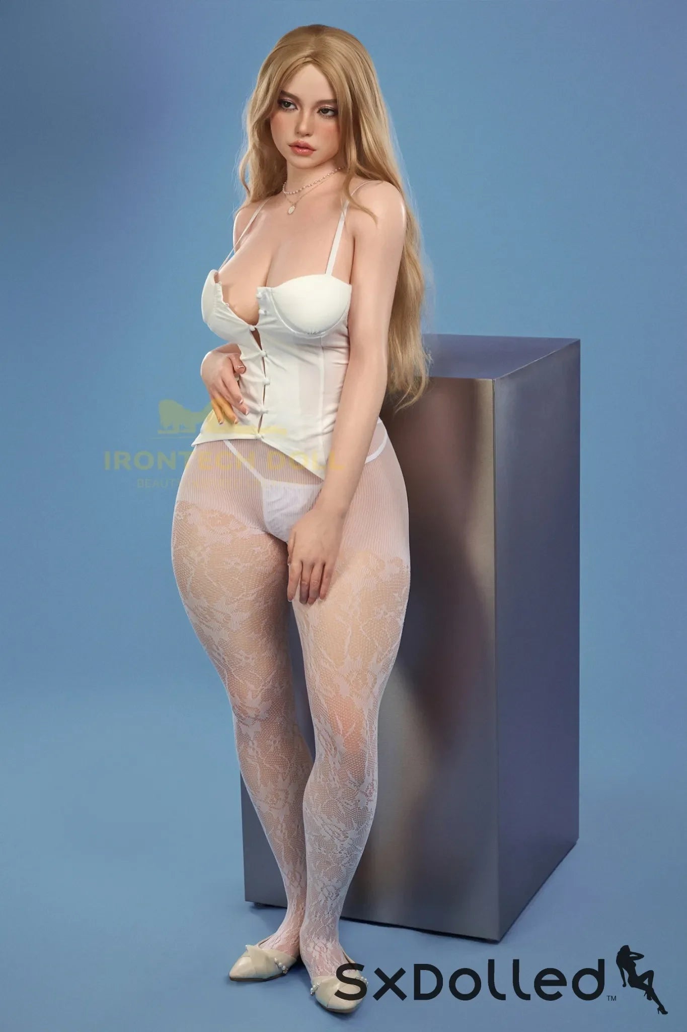 Eileen A (H-Cup) (164cm) | Blonde Thick Curvy Sex Doll | Irontech Doll H-Cup / 164cm / Blonde Sex Doll