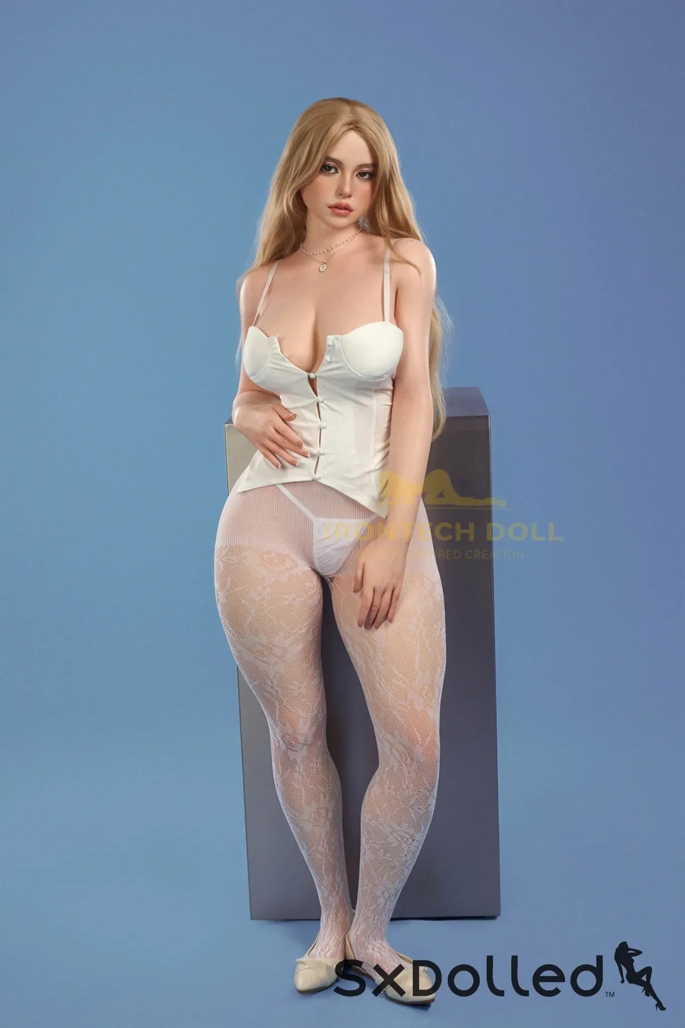 Eileen A (H-Cup) (164cm) | Blonde Thick Curvy Sex Doll | Irontech Doll H-Cup / 164cm / Blonde Sex Doll