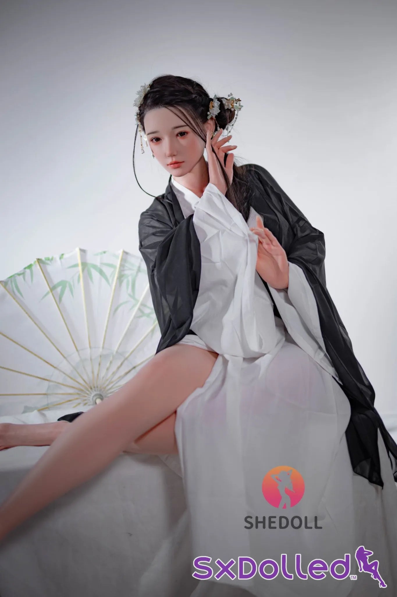 Evelis (E-Cup) (165cm) | Sex Doll E-Cup / 165cm / Brunette Sex Doll
