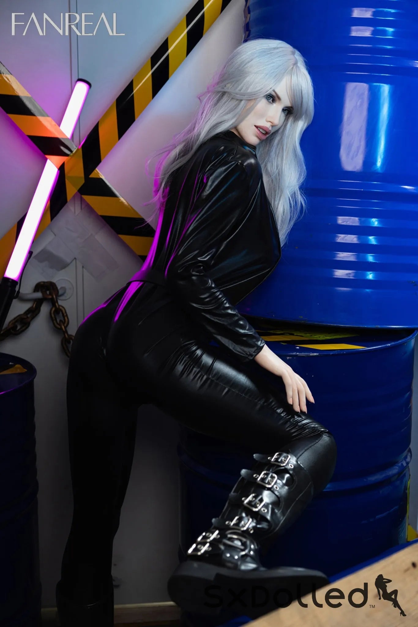 Kelly A (F-Cup) (168cm) | Silver Hair Realistic Sex Doll | Fanreal F-Cup / 168cm / Silver Sex Doll