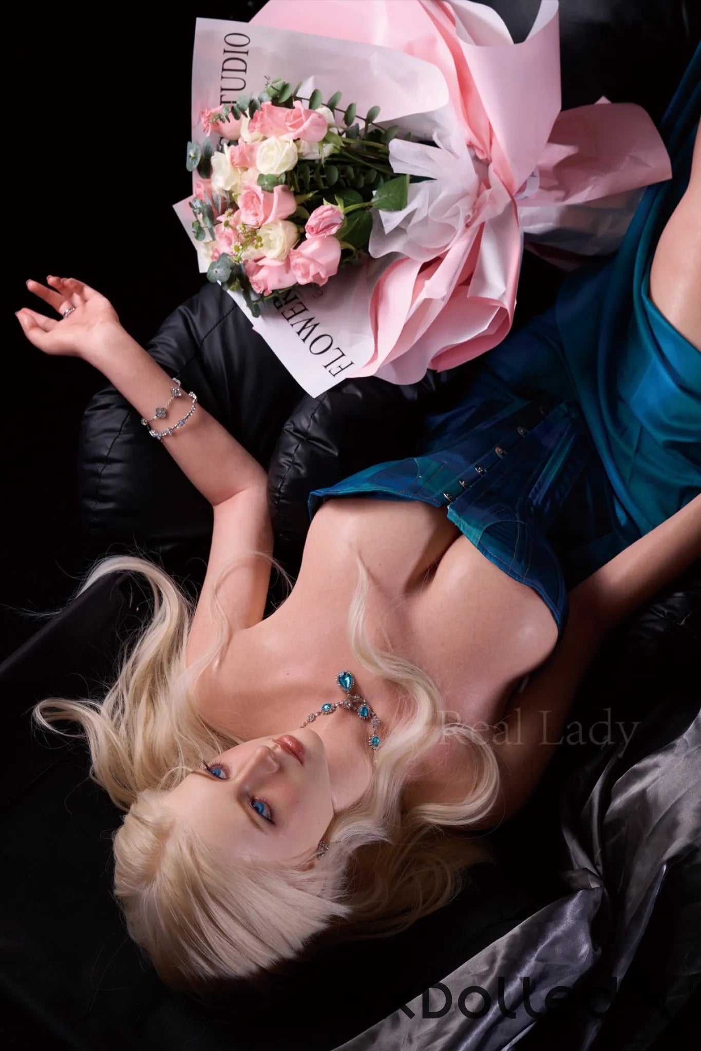 Lena G (J-Cup) (159cm) | Nightclub Boss Sex Doll | Real Lady J-Cup / 159cm / Blonde Sex Doll