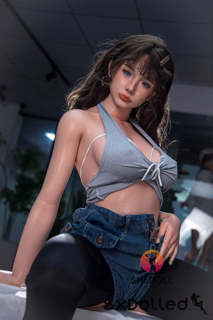 Tracee (E-Cup) (165cm) | Sex Doll E-Cup / 165cm / Brunette Sex Doll
