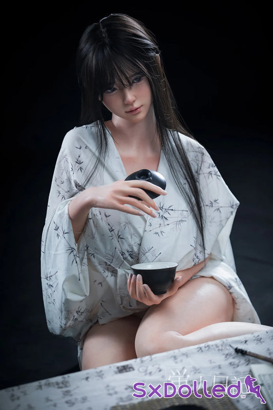 Xiao Lisen (I-Cup) (160cm) | Sex Doll I-Cup / 160cm / Brunette Sex Doll